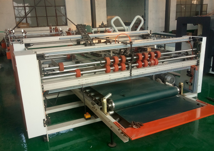 AB片自動粘箱機(jī)