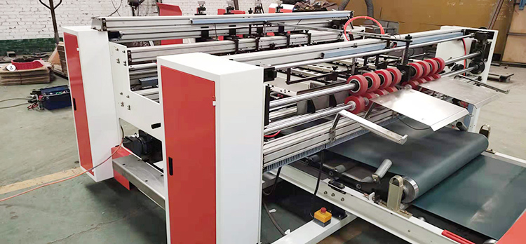 熱溶膠雙片粘箱機(jī)，AB雙片粘箱機(jī)